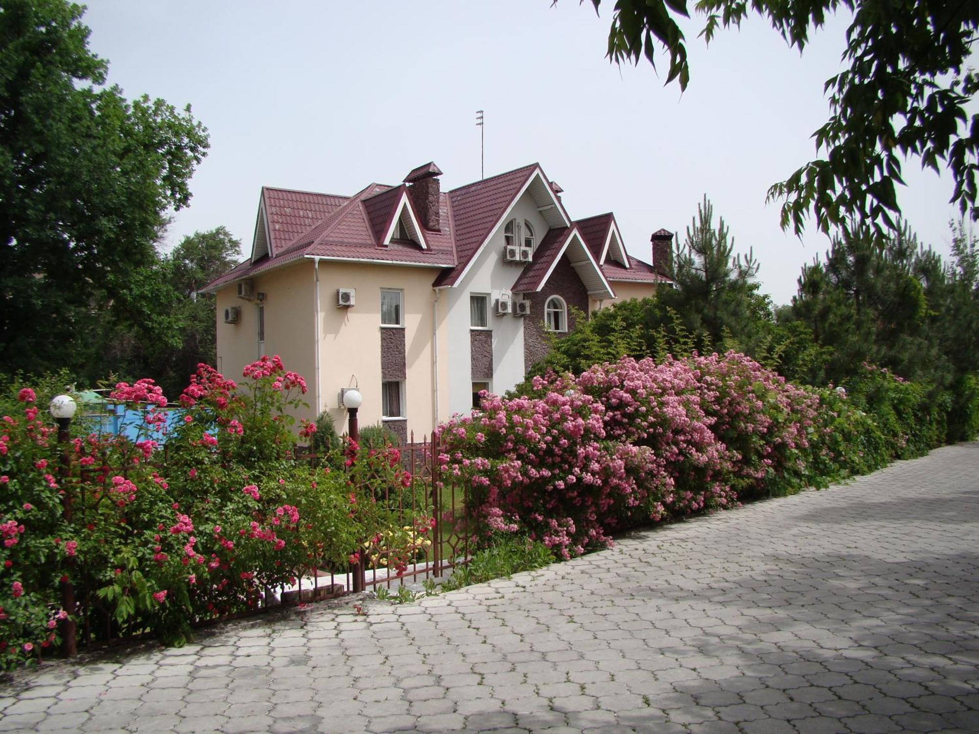 Asian Mountains Bișkek Exterior foto
